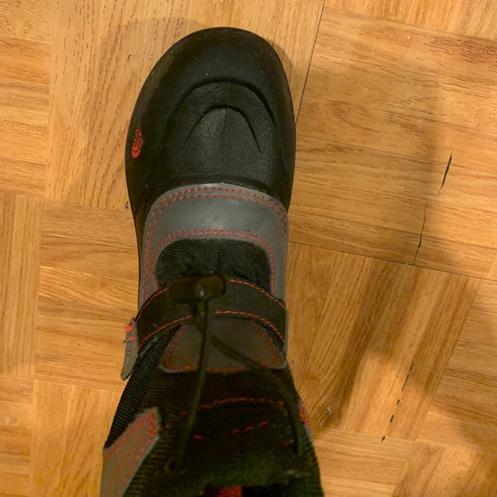 North Face snow boots kids